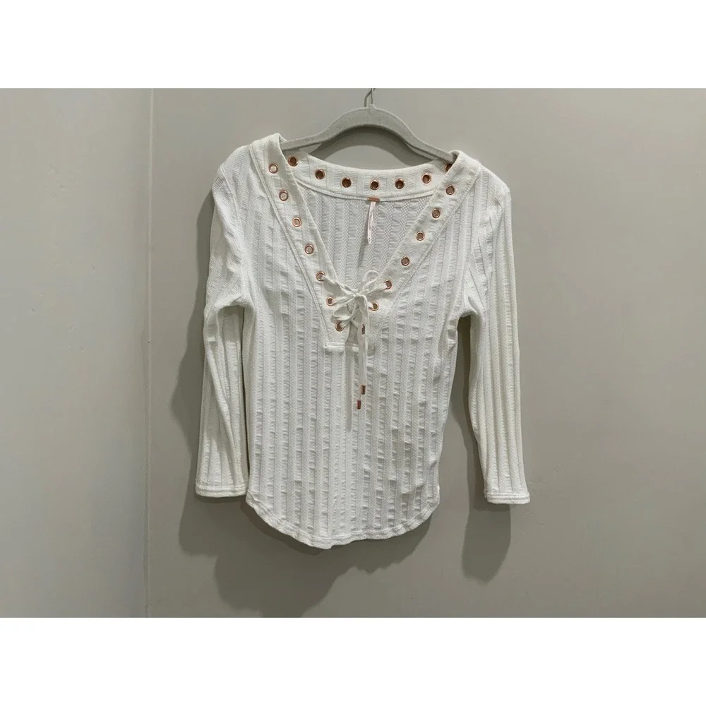 Free People White Ribbed Lace Up Long Sleeve Top Shirt Metal Eyelets M